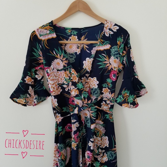 2021 Soho Floral Maxi Dress - Picture 3 of 8